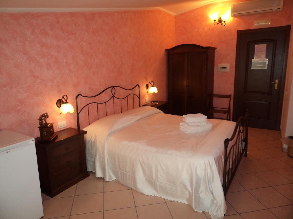 Albergo Hotel Tirreno Marina di Camerota Habitación foto