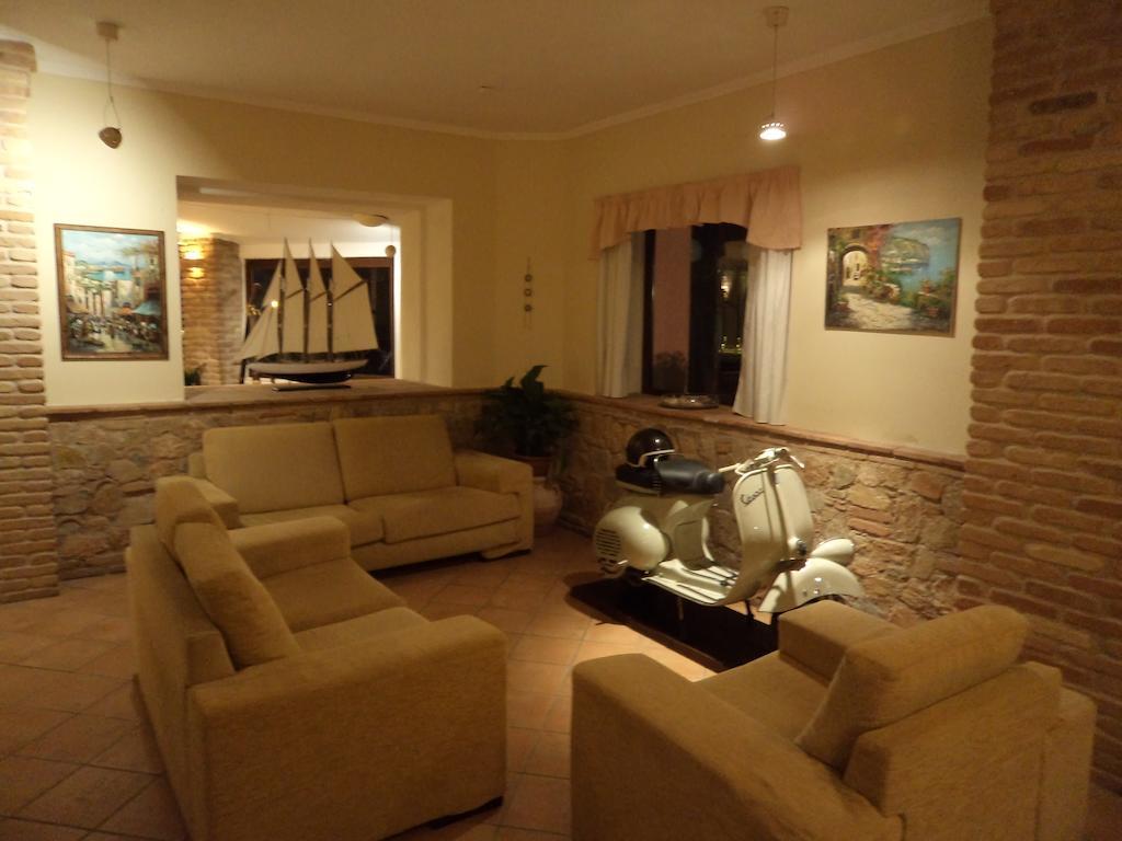 Albergo Hotel Tirreno Marina di Camerota Exterior foto