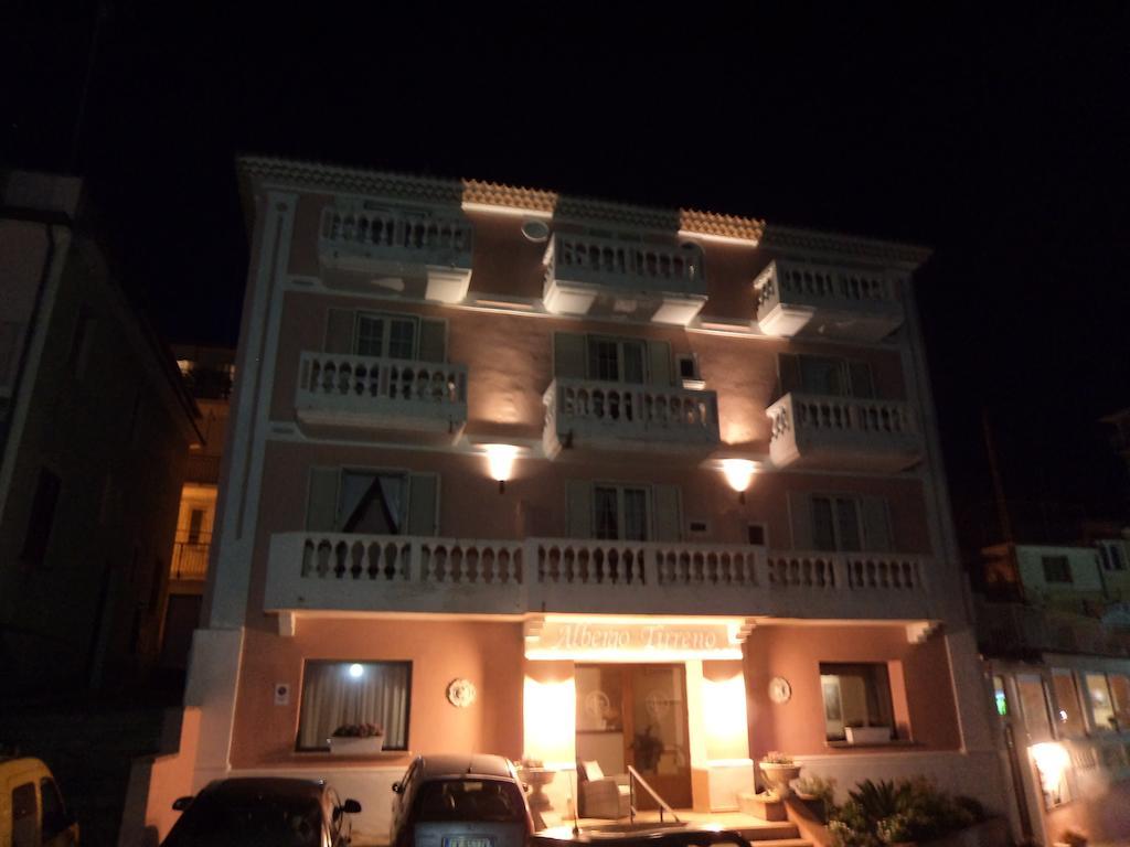 Albergo Hotel Tirreno Marina di Camerota Exterior foto
