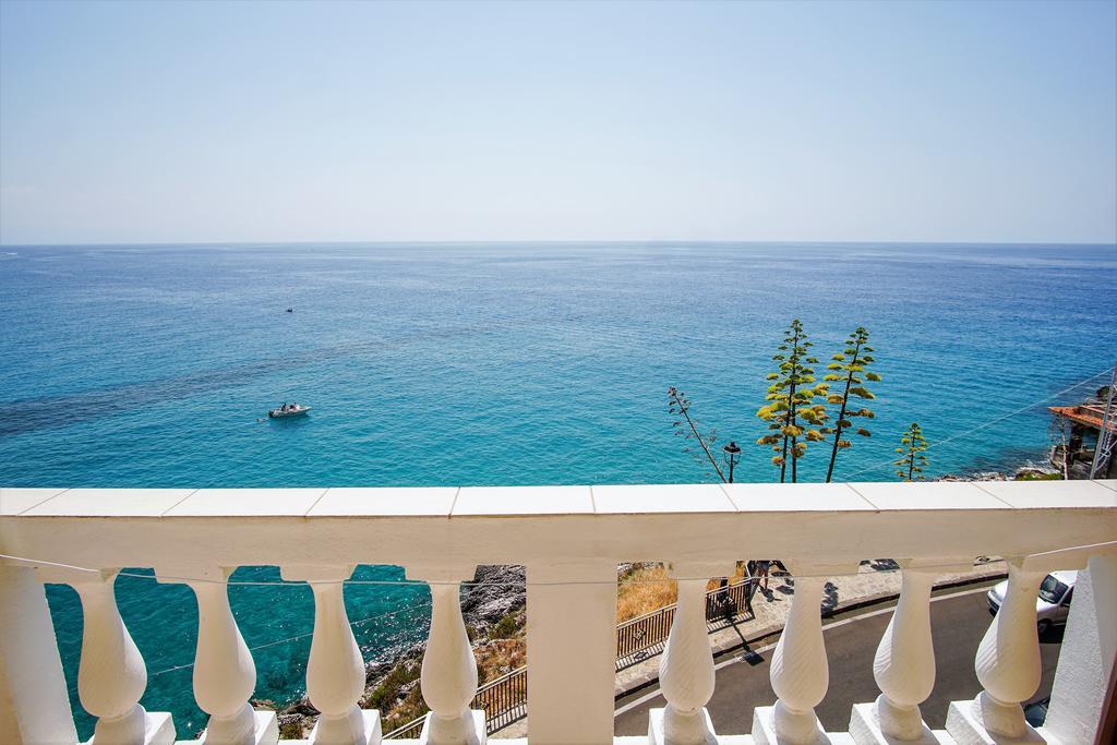 Albergo Hotel Tirreno Marina di Camerota Exterior foto