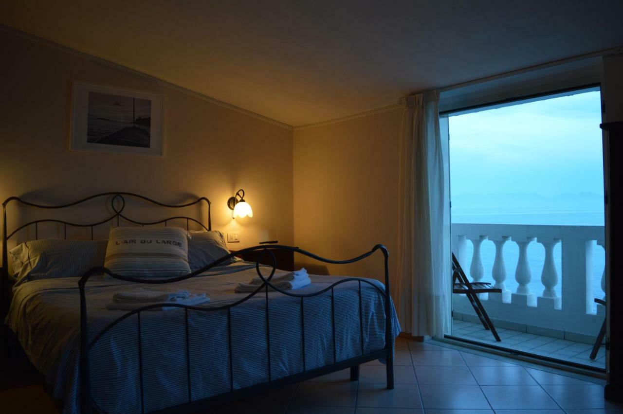 Albergo Hotel Tirreno Marina di Camerota Exterior foto