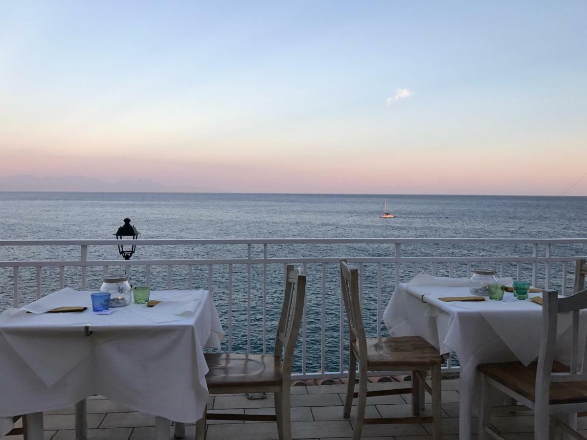 Albergo Hotel Tirreno Marina di Camerota Exterior foto